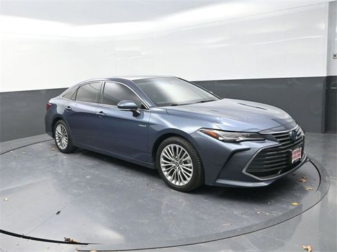 Used 2021 Toyota Avalon Limited w/ Advanced Safety Package image 9