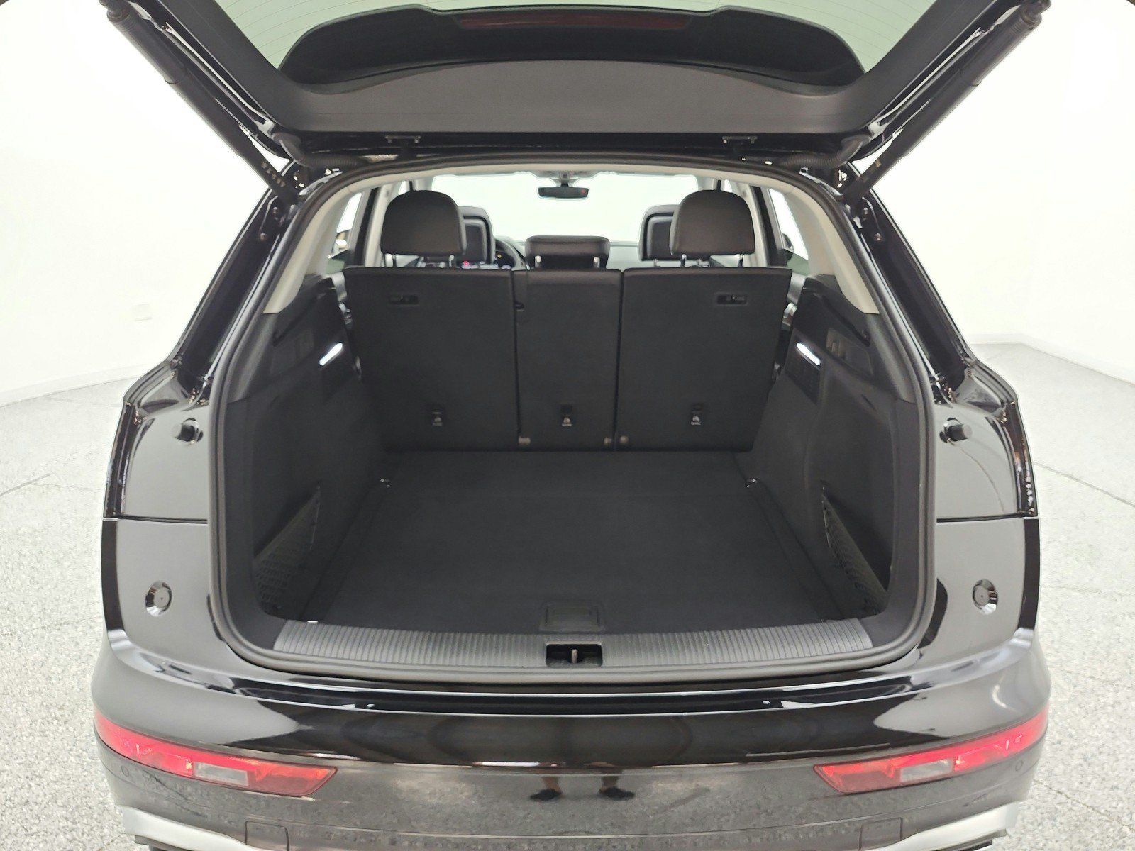 Used 2023 Audi Q5 2.0T Premium Plus w/ Premium Plus Package AWD/4WD image 18