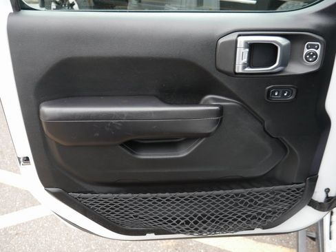 Used 2020 Jeep Gladiator Sport w/ Quick Order Package 24S image 27