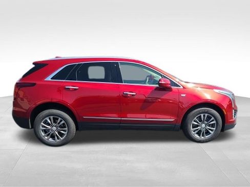 Certified 2021 Cadillac XT5 Premium Luxury AWD/4WD image 2
