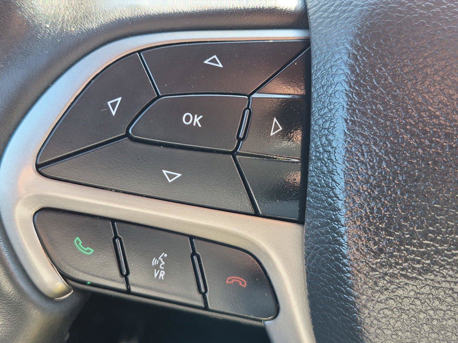 Used 2022 Jeep Grand Cherokee Laredo X RWD image 23