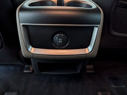 Used 2026 Kia Carnival FWD image 10