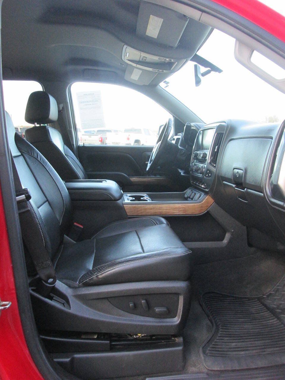 Used 2017 Chevrolet Silverado 1500 LTZ w/ Sport Package AWD/4WD image 23