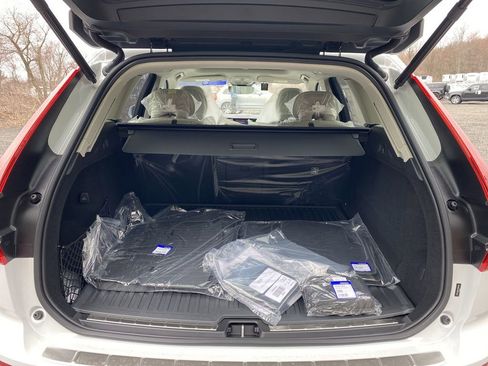 Used 2023 Volvo XC60 B5 Ultimate w/ Climate Package AWD/4WD image 17