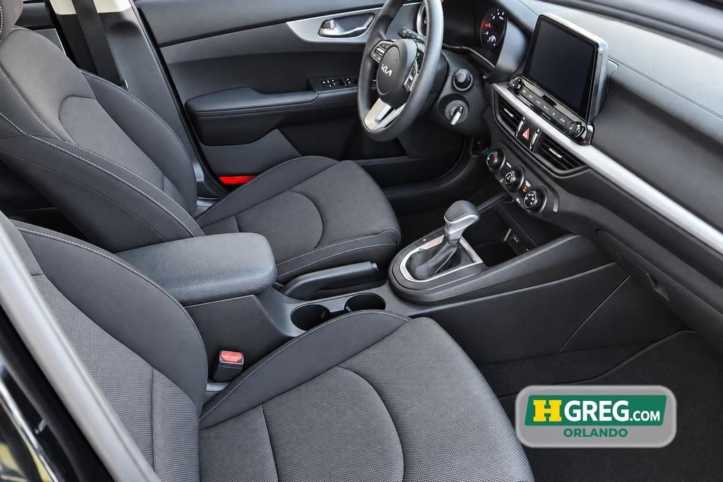 Used 2022 Kia Forte LXS FWD image 11