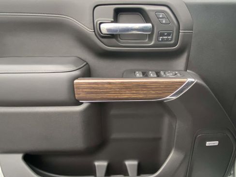 Used 2023 Chevrolet Silverado 2500 High Country w/ Z71 Off-Road Package image 16