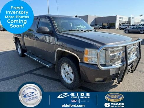 Used 2011 Chevrolet Silverado 1500 LT w/ All-Star Edition AWD/4WD image 1