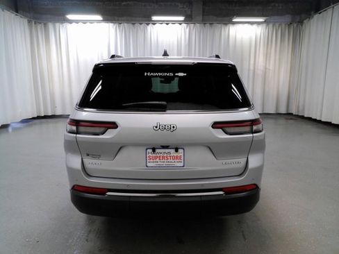 Used 2024 Jeep Grand Cherokee L Limited w/ Luxury Tech Group II image 5