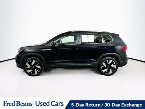 Used 2023 Volkswagen Taos SEL image 4