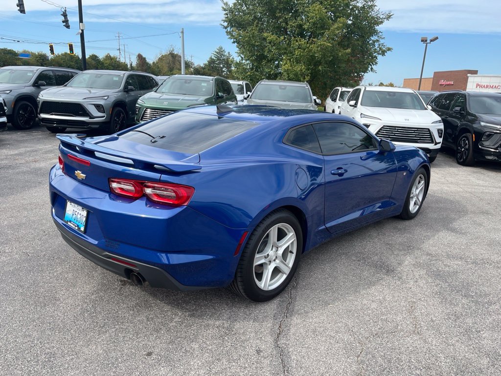 Used 2019 Chevrolet Camaro LT RWD image 3