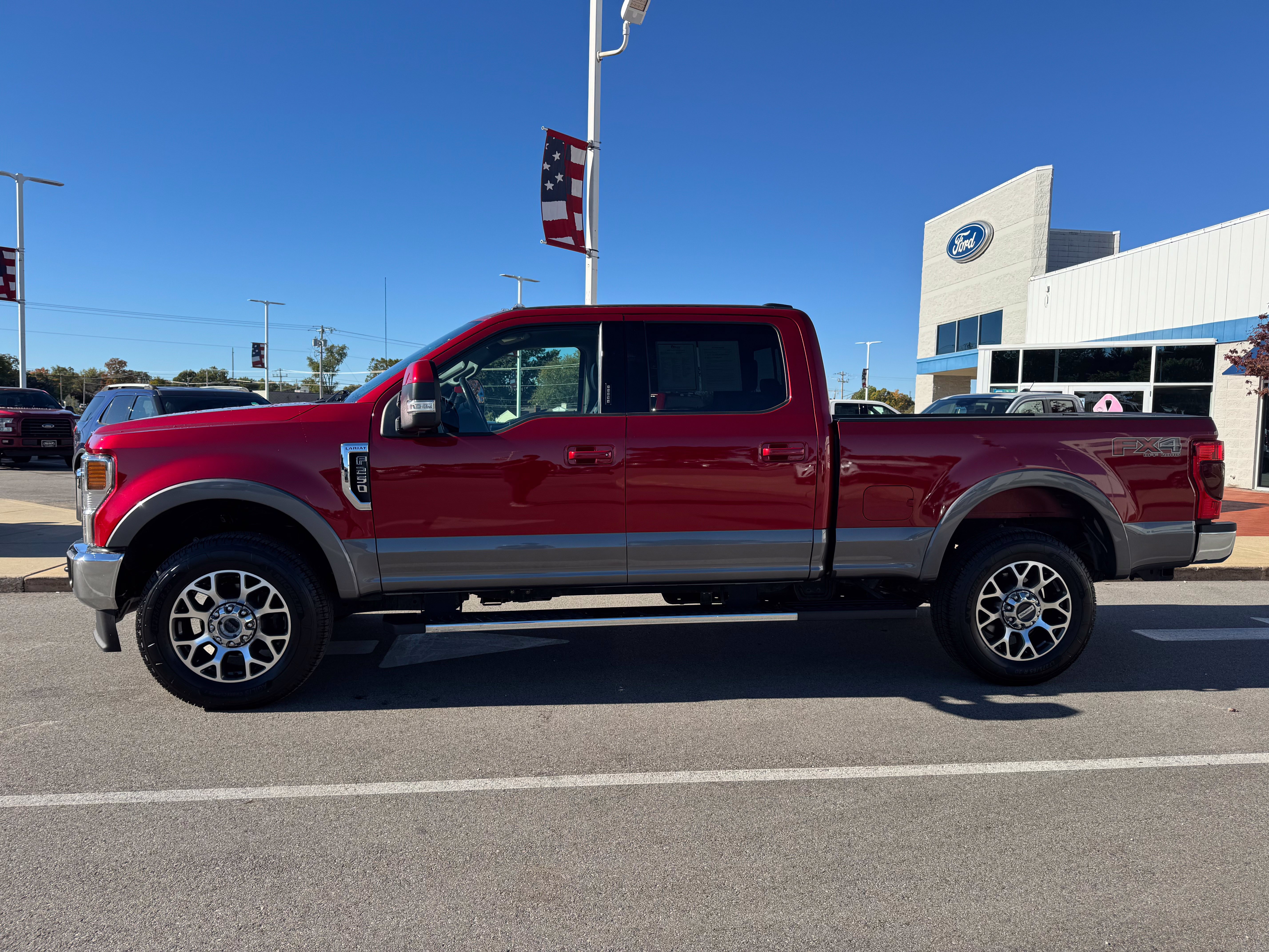 Used 2021 Ford F250 Lariat w/ Lariat Value Package AWD/4WD image 4