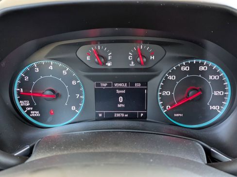 Used 2023 Chevrolet Equinox LS FWD image 17