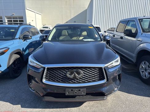 Used 2021 INFINITI QX50 Essential w/ Convenience Package image 2