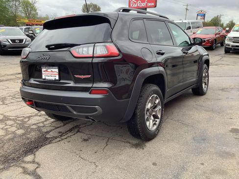 Used 2022 Jeep Cherokee Trailhawk w/ Sun & Sound Group image 7