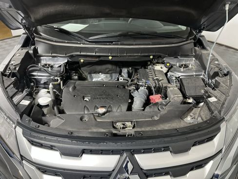 Used 2025 Mitsubishi Outlander Sport ES image 12