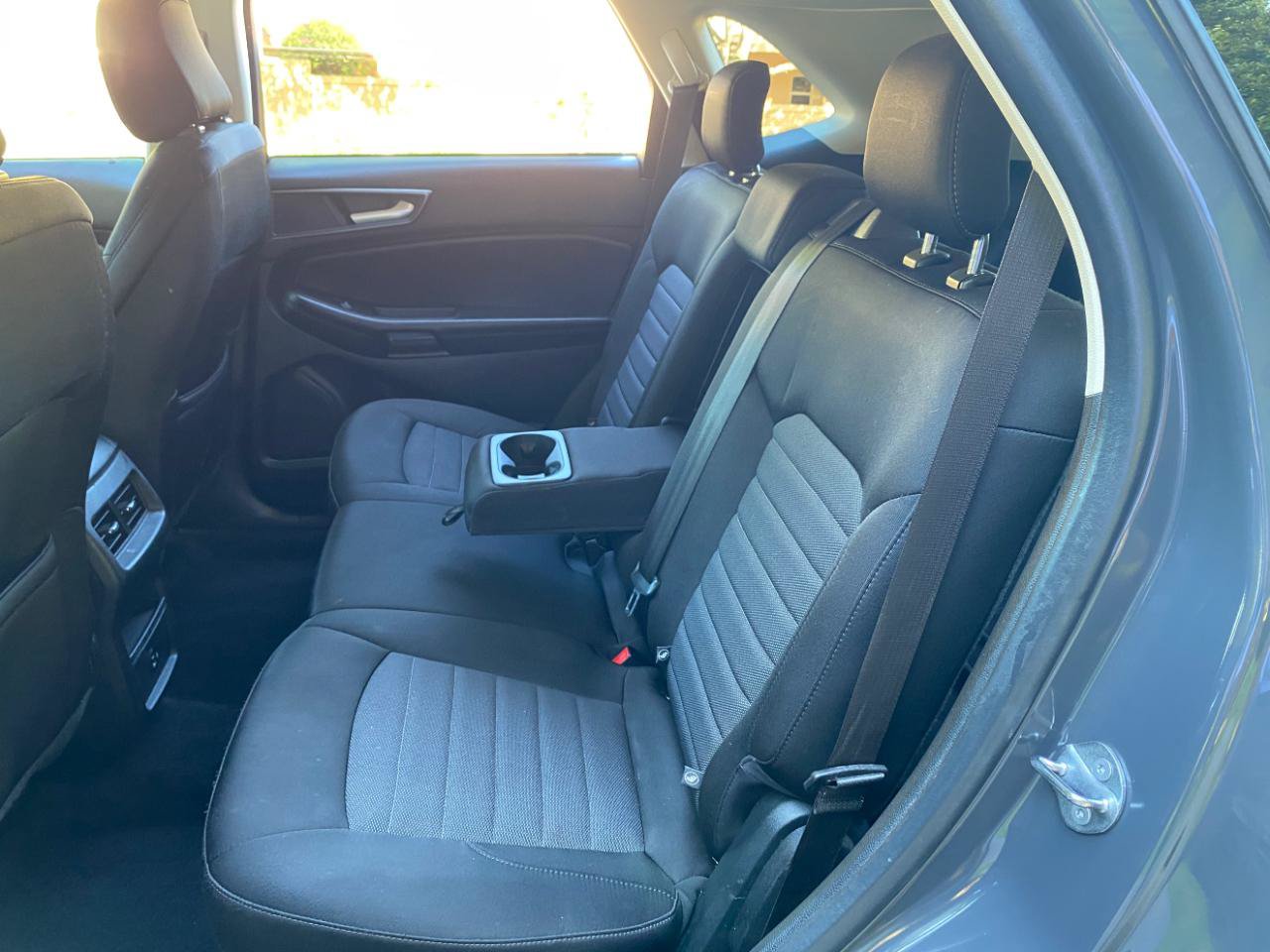 Used 2021 Ford Edge SE FWD image 35