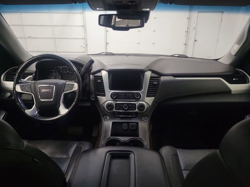 Used 2020 GMC Yukon XL SLT w/ Open Road Package image 13