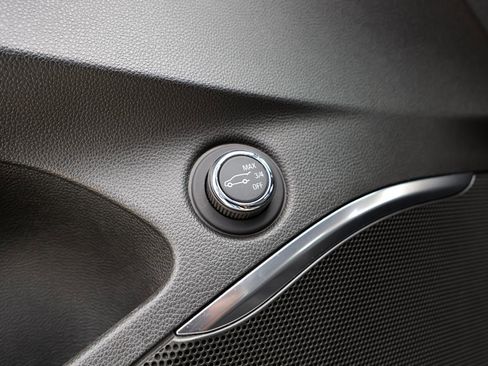 Used 2022 Buick Enclave Avenir w/ Avenir Technology Package image 42