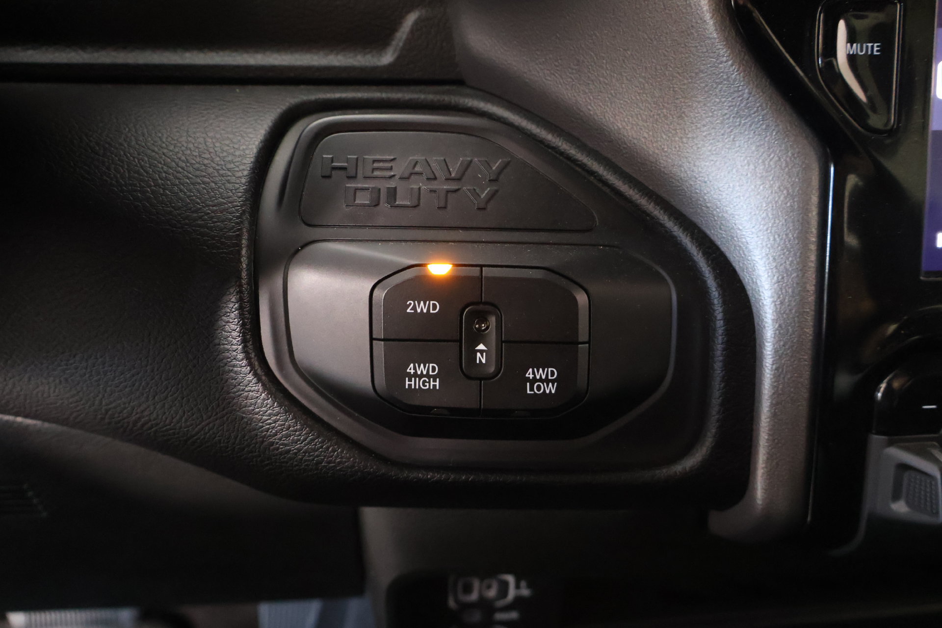 Used 2025 RAM 2500 Big Horn AWD/4WD image 8