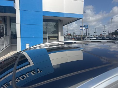 Used 2025 BMW X7 xDrive40i w/ Premium Package AWD/4WD image 19