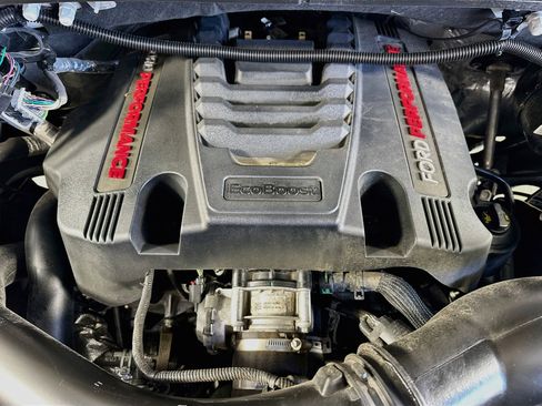 Used 2020 Ford F150 Raptor w/ Equipment Group 802A Luxury AWD/4WD image 29