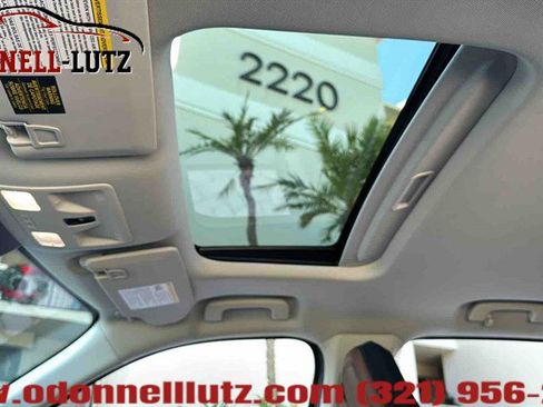 Used 2022 Ford Maverick Lariat w/ Lariat Luxury Package image 21