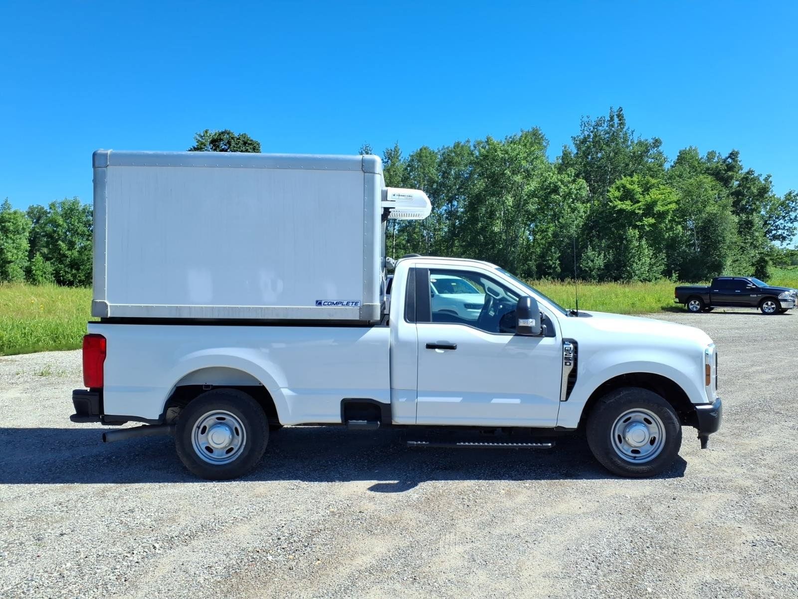 Used 2024 Ford F250 XL RWD image 7