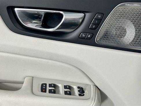 New 2026 Volvo XC60 T8 Ultra w/ Protection Package Premier AWD/4WD image 17