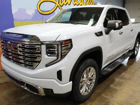 New 2026 GMC Sierra 1500 Denali w/ Technology Package AWD/4WD image 9