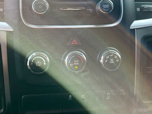 Used 2021 RAM 1500 Classic Warlock AWD/4WD image 15