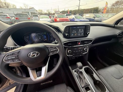 Used 2019 Hyundai Santa Fe SEL image 15