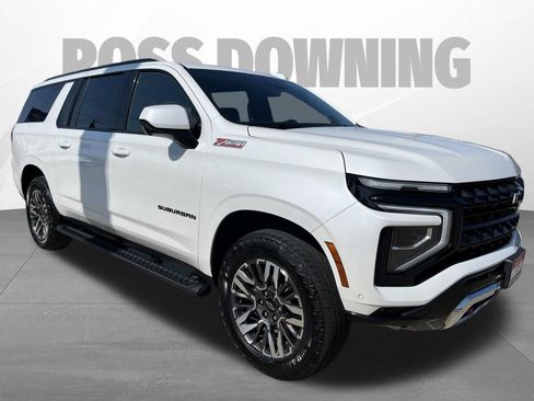 Certified 2025 Chevrolet Suburban Z71 AWD/4WD image 3