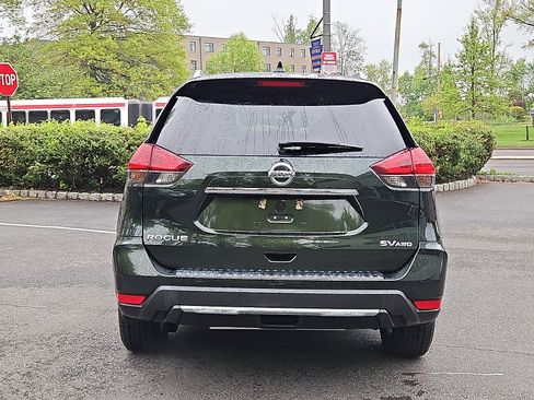 Used 2018 Nissan Rogue SV w/ Premium Package AWD/4WD image 5