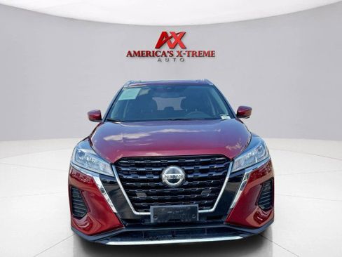 Used 2021 Nissan Kicks SV image 9