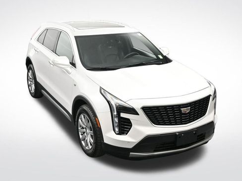 Used 2023 Cadillac XT4 Premium Luxury w/ Cold Weather Package AWD/4WD image 22