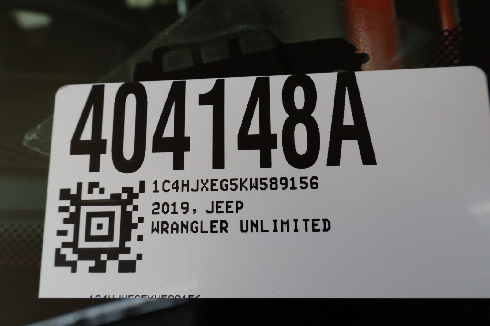 Used 2019 Jeep Wrangler Unlimited Sahara w/ Uconnect 4C Nav & Sound Group AWD/4WD image 40