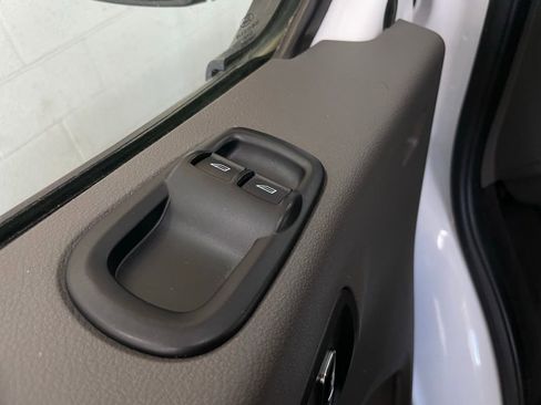 Used 2023 Ford Transit 350 XLT image 25