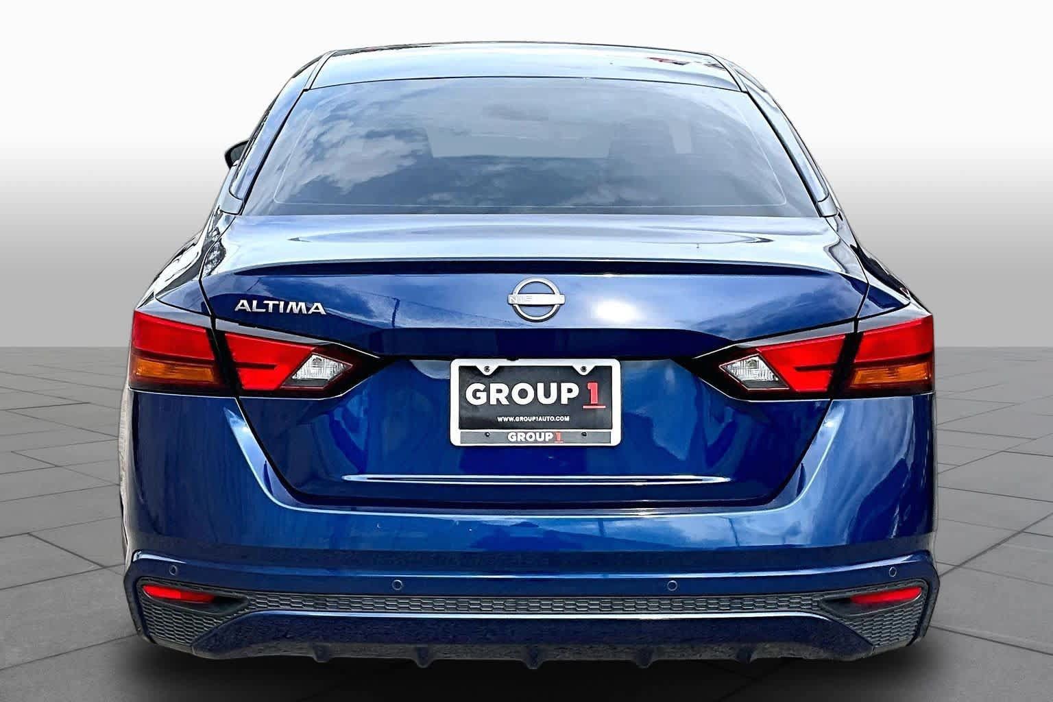 Used 2024 Nissan Altima 2.5 S FWD image 5