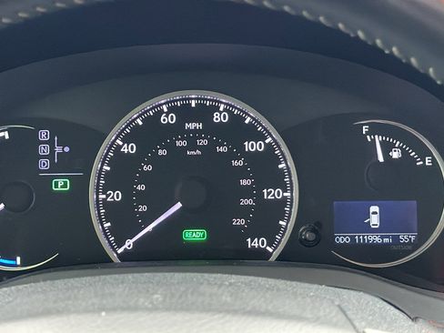 Used 2015 Lexus CT 200h w/ Navigation Package image 28