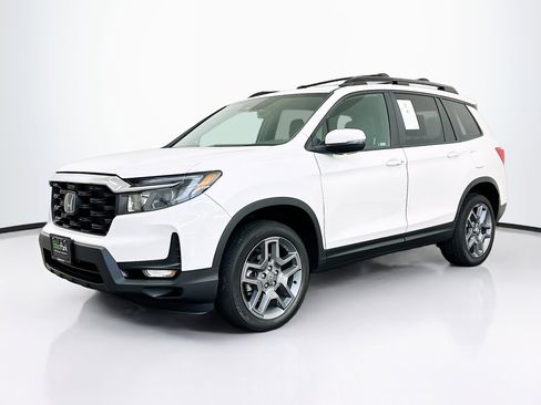 Used 2023 Honda Passport EX-L image 3