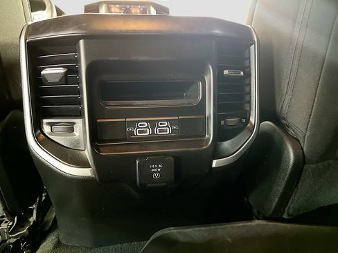 Used 2022 RAM 1500 Big Horn AWD/4WD image 25