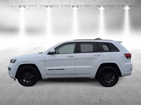 Used 2021 Jeep Grand Cherokee Laredo X AWD/4WD image 5