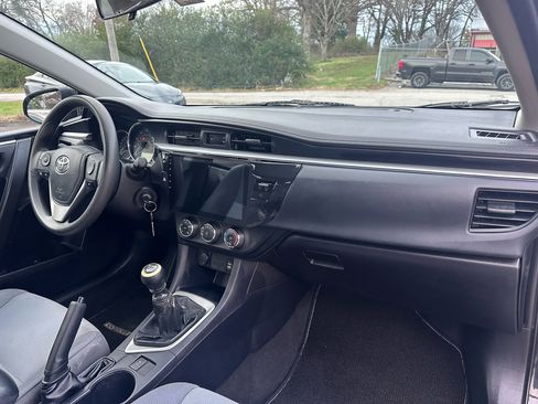 Used 2016 Toyota Corolla L image 23