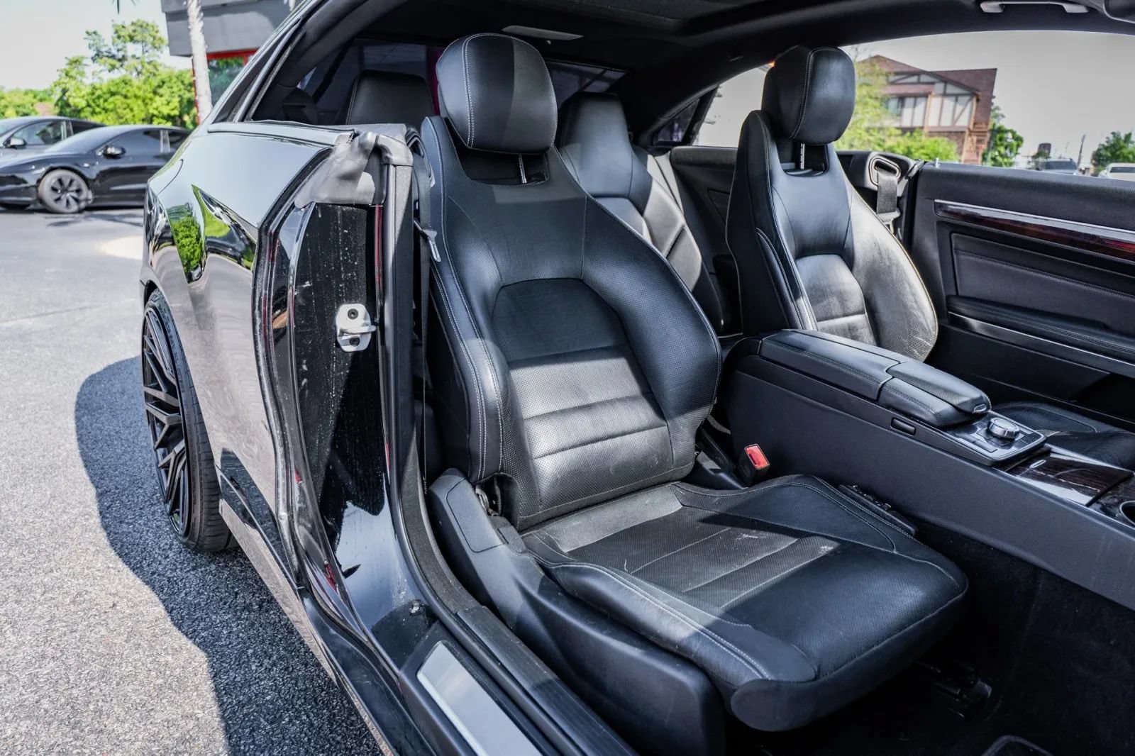 Used 2015 Mercedes-Benz E 550 Coupe w/ Premium 1 Package image 33