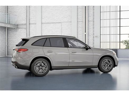 New 2026 Mercedes-Benz GLC 300 4MATIC image 18