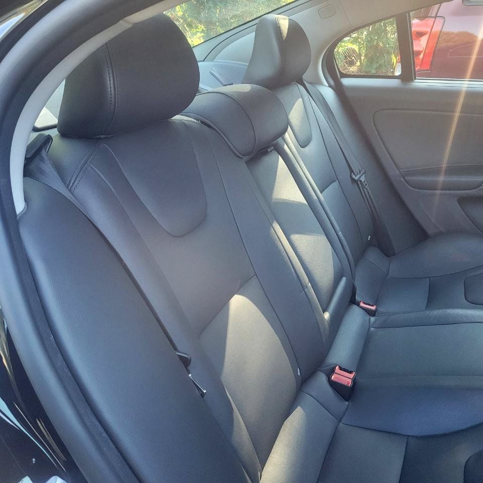 Used 2018 Volvo S60 T5 Inscription AWD/4WD image 30