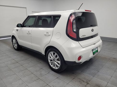 Used 2018 Kia Soul + w/ Audio Package FWD image 5