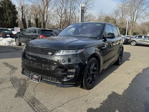 Used 2023 Land Rover Range Rover Sport SE Dynamic image 9