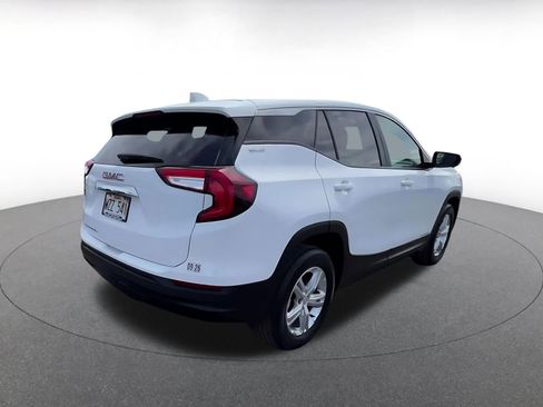 Used 2024 GMC Terrain SLE FWD image 14
