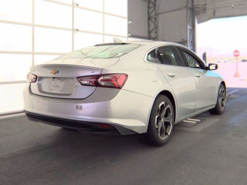 Used 2022 Chevrolet Malibu LT FWD image 6